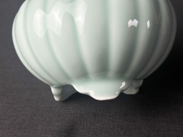 Yahoo!オークション - 香道具 在銘 隆山 青磁 香炉 陶磁器/茶道具/菊/