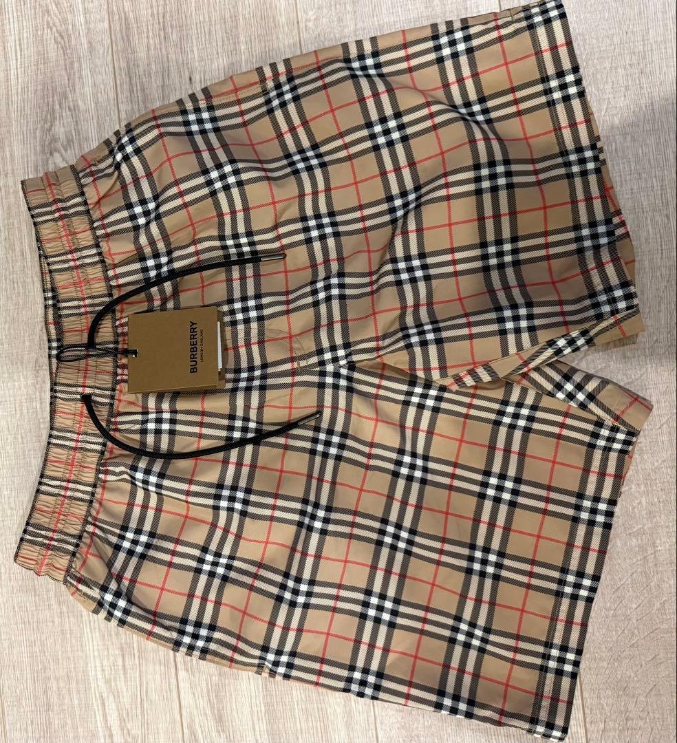 2024新作　Burberry スイムウェア XS 水着　ショーツ　パンツ Amazon | [バーバリー] ハーフパンツ スイムパンツ 水着 メンズ