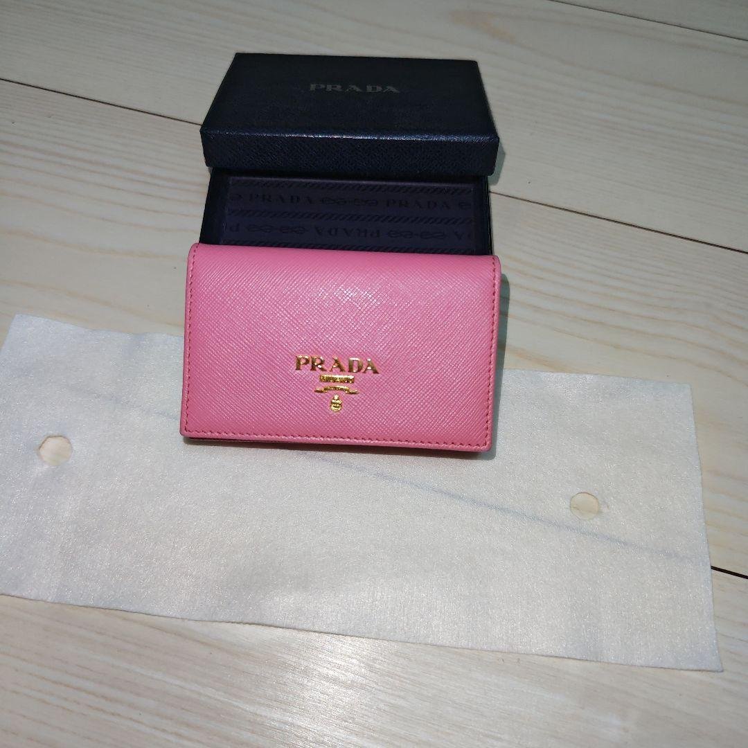 PRADA ピンク 名刺入れ 未使用新品箱付き プラダ カードケース 名刺入れ レディース PRADA – Rehello by BOOKOFF