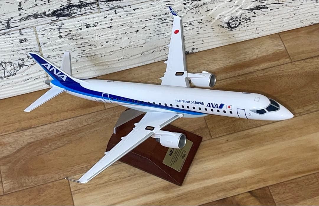 [箱なし]1/100 全日空商事 MRJ90 ソリッドモデル[PACMIN]