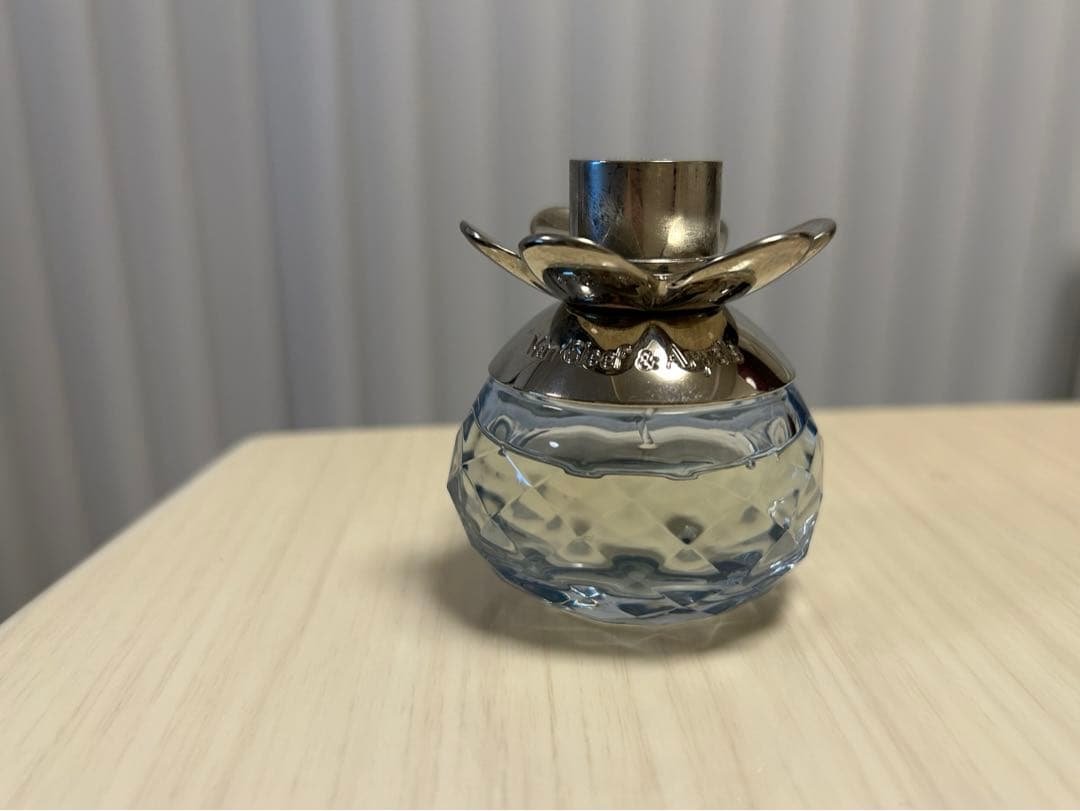 超希少★VanCleef&Arpels フレグランス ヴァン クリーフ＆アーペル」国内初の常設フレグランスショップが新宿
