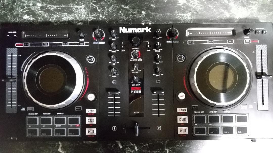 Numark Mixtrack Platinum 動作品 ４デッキ スタンド付 Amazon.co.jp: Numark 4デッキDJコントローラー Serato DJ Intro付き